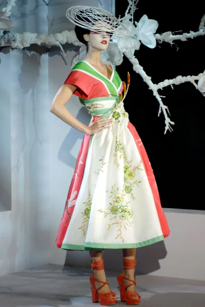 Look 23